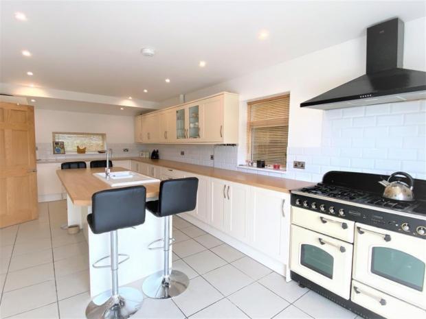 Stroud News and Journal: Kitchen (Rightmove)