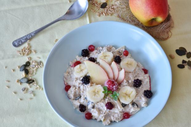 Stroud News and Journal: Porridge with fruit (Canva)