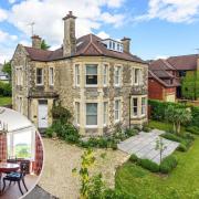 Stroud 6 bedroom property for sale on Zoopla - Take a look inside (Zoopla/Canva)